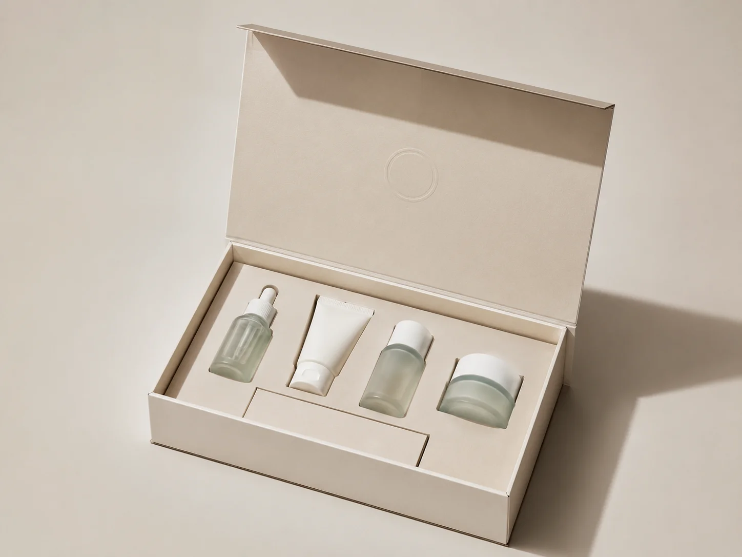 Product launch kit packaging for e-commerce campaigns.